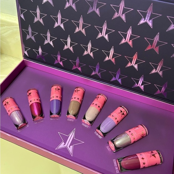Limited Edition- Jeffree Star Cosmetics - Blood Lust -Queen B Liquid Lip Set - Picture 1 of 3